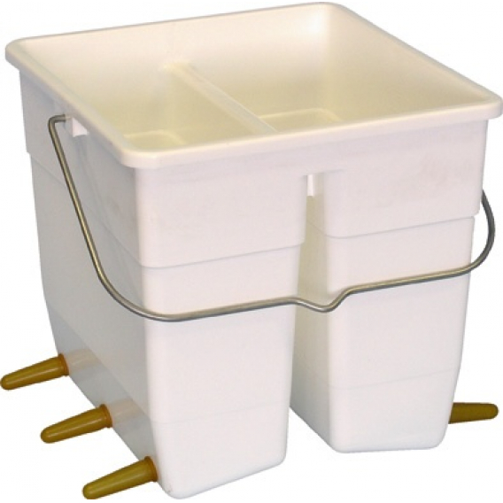 Obrázok pre Napájecí kbelík hranatý pro jehňata komplet se 6 dudlíky