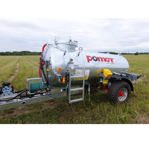 Obrázok pre Zalévací vůz za traktor s 50m hadicí Pomot Chojna T 507/2 samonosný jednoosý, objem 2500 l