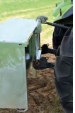 Obrázok pre Násypné krmítko pro jehňata s probíhačkou Pasdelou 265 l s víkem do třetího bodu traktoru