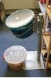 Obrázok pre Držák lizů FI'XO SMALL pro lizy 20 kg v kbelíku pro ovce, kozy, telata na sloupek, hrazení